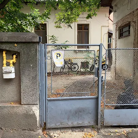 Проживание в семье Vintage In Private House