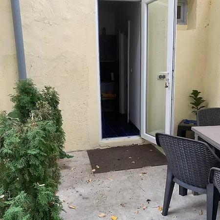 Vintage In Private House Δωμάτια σε οικογενειακή κατοικία Βουκουρέστι